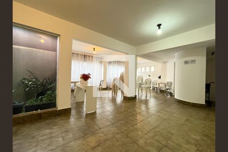 Apartamento à venda com 52m², 2 quartos e 1 vaga Apartamento à venda com 52m², 2 quartos e 1 vagaÁrea comum - Salão de festas