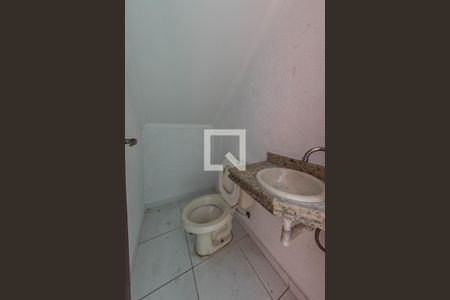 Lavabo de casa para alugar com 3 quartos, 91m² em Jardim Avelino, São Paulo