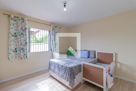 Casa à venda com 240m², 4 quartos e 5 vagas Casa à venda com 240m², 4 quartos e 5 vagasQuarto 4