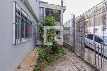 Casa à venda com 240m², 4 quartos e 5 vagas Casa à venda com 240m², 4 quartos e 5 vagasQuintal