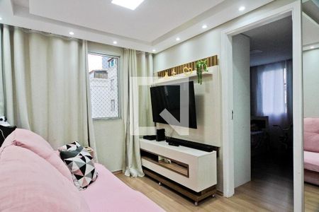 Sala de apartamento para alugar com 3 quartos, 61m² em Vila Zat, São Paulo