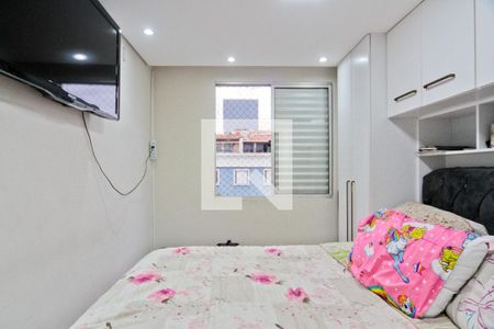 Quarto 2 de apartamento para alugar com 3 quartos, 61m² em Vila Zat, São Paulo