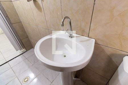 Casa para alugar com 35m², 1 quarto e sem vaga Casa para alugar com 35m², 1 quarto e sem vagaBanheiro