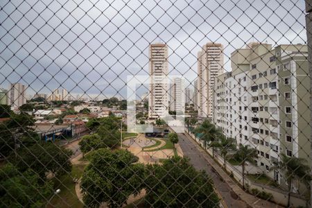 Vista da sacada de apartamento para alugar com 2 quartos, 54m² em Setor Negrão de Lima, Goiânia