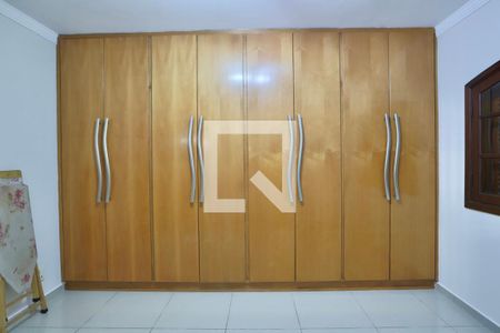 Casa à venda com 364m², 4 quartos e 6 vagasQuarto 4