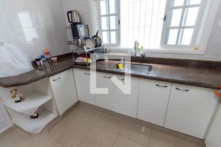 Casa para alugar com 165m², 3 quartos e 3 vagasCozinha - Armários