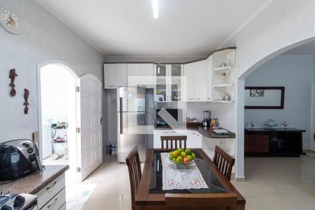 Casa para alugar com 165m², 3 quartos e 3 vagasCozinha