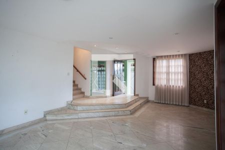 Sala 1 - 1º andar de casa para alugar com 4 quartos, 329m² em Venda Nova, Belo Horizonte