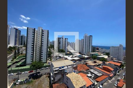 Vista da Sala de apartamento para alugar com 1 quarto, 54m² em Amaralina, Salvador