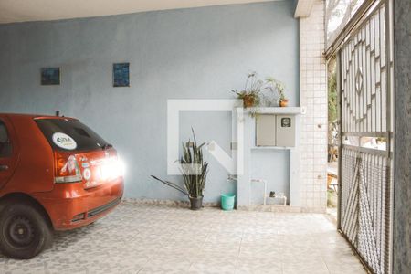 Casa à venda com 112m², 3 quartos e 2 vagas Casa à venda com 112m², 3 quartos e 2 vagasGaragem