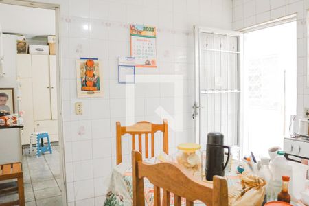 Casa à venda com 112m², 3 quartos e 2 vagas Casa à venda com 112m², 3 quartos e 2 vagasCozinha