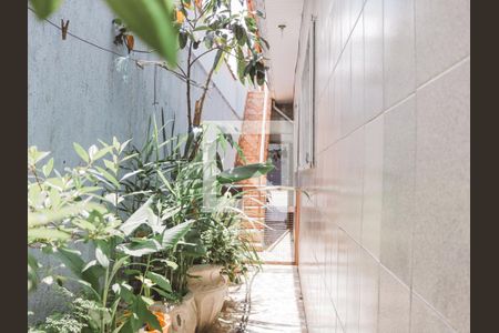 Casa à venda com 112m², 3 quartos e 2 vagas Casa à venda com 112m², 3 quartos e 2 vagasCorredor