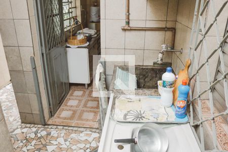 Casa à venda com 112m², 3 quartos e 2 vagas Casa à venda com 112m², 3 quartos e 2 vagasÁrea de Serviço