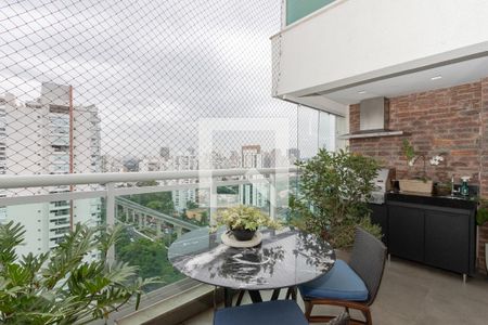 Apartamento à venda com 210m², 3 quartos e 3 vagas Apartamento à venda com 210m², 3 quartos e 3 vagasVaranda da Sala