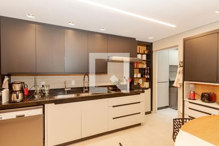 Apartamento à venda com 210m², 3 quartos e 3 vagas Apartamento à venda com 210m², 3 quartos e 3 vagasCozinha