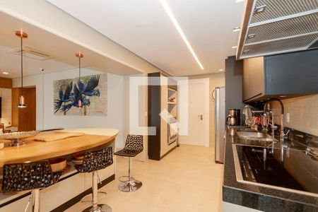 Apartamento à venda com 210m², 3 quartos e 3 vagas Apartamento à venda com 210m², 3 quartos e 3 vagasCozinha