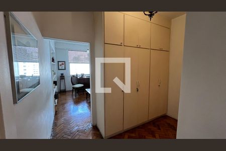 Closet quarto  de apartamento à venda com 2 quartos, 108m² em Jardim Paulista, São Paulo