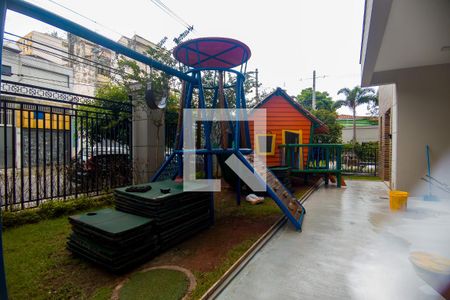 Apartamento à venda com 62m², 2 quartos e 1 vaga Apartamento à venda com 62m², 2 quartos e 1 vagaÁrea comum - Playground