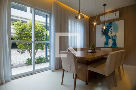 Apartamento à venda com 62m², 2 quartos e 1 vaga Apartamento à venda com 62m², 2 quartos e 1 vagaÁrea comum - Salão de festas
