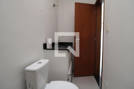 Banheiro de casa para alugar com 1 quarto, 34m² em Jardim Satelite, São Paulo