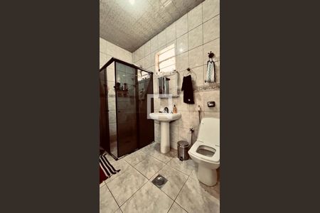 Casa à venda com 295m², 4 quartos e 2 vagasbanho