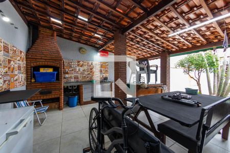 Casa à venda com 250m², 3 quartos e 3 vagasChurrasqueira