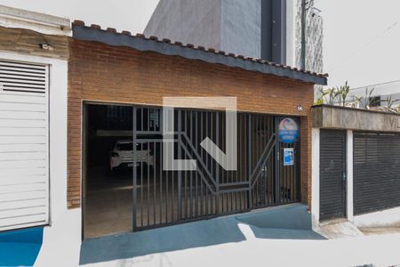 Casa à venda com 250m², 3 quartos e 3 vagasFachada