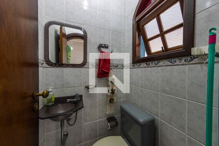 Casa à venda com 250m², 3 quartos e 3 vagasBanheiro 