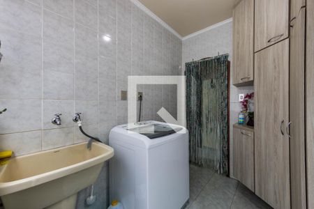 Casa à venda com 250m², 3 quartos e 3 vagasLavanderia