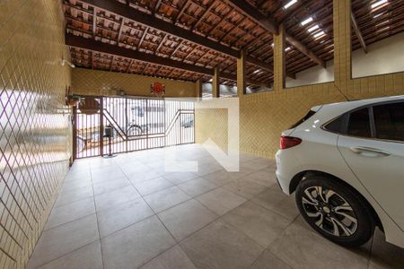 Casa à venda com 250m², 3 quartos e 3 vagasGaragem