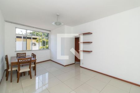 Sala de apartamento para alugar com 2 quartos, 100m² em Jardim Guanabara, Rio de Janeiro