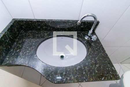 Casa à venda com 150m², 3 quartos e 4 vagasBanheiro da Suíte 2