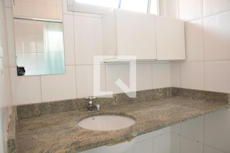 Casa de condomínio para alugar com 50m², 2 quartos e 1 vagaBanheiro da Suíte