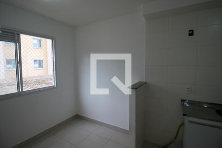Sala de apartamento para alugar com 2 quartos, 32m² em Vila Nova Curuçá, São Paulo