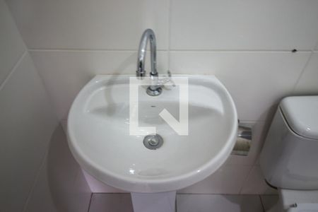 Apartamento para alugar com 32m², 2 quartos e sem vaga Apartamento para alugar com 32m², 2 quartos e sem vagaBanheiro