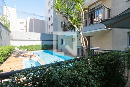 Studio à venda com 28m², 1 quarto e sem vagaPiscina