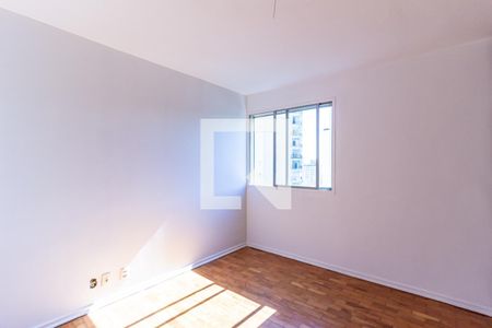 Suíte - Quarto 1 de apartamento para alugar com 4 quartos, 107m² em Higienópolis, São Paulo
