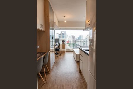 Cozinha de apartamento à venda com 1 quarto, 27m² em Liberdade, São Paulo