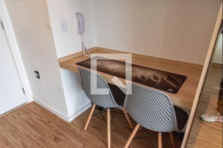 Cozinha de apartamento à venda com 1 quarto, 27m² em Liberdade, São Paulo