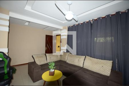 Sala de casa para alugar com 4 quartos, 450m² em Vila Valqueire, Rio de Janeiro