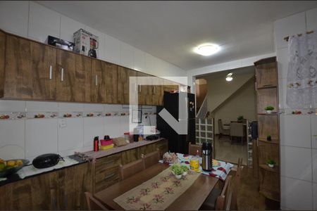 Casa para alugar com 450m², 4 quartos e 1 vagaCozinha