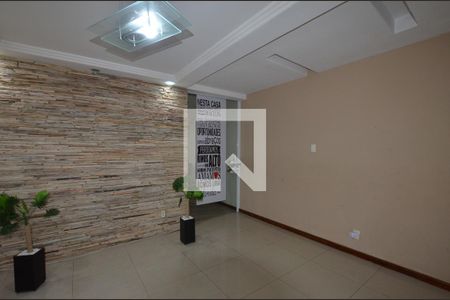 Sala de casa para alugar com 4 quartos, 450m² em Vila Valqueire, Rio de Janeiro