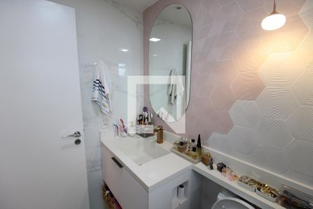 Apartamento à venda com 108m², 3 quartos e 2 vagasSuite 1 - Banheiro