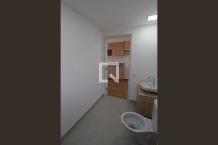 Banheiro de kitnet/studio à venda com 1 quarto, 31m² em Moema, São Paulo