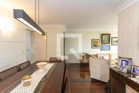 Apartamento para alugar com 110m², 3 quartos e 1 vaga Apartamento para alugar com 110m², 3 quartos e 1 vagaSala