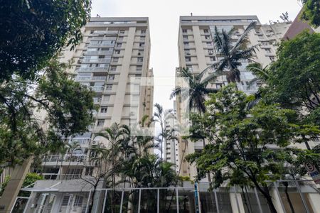 Apartamento para alugar com 110m², 3 quartos e 1 vaga Apartamento para alugar com 110m², 3 quartos e 1 vagaFachada