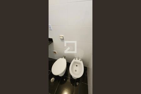 Apartamento para alugar com 190m², 4 quartos e 1 vaga Apartamento para alugar com 190m², 4 quartos e 1 vagaBanheiro da Suíte