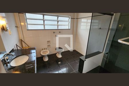 Apartamento para alugar com 190m², 4 quartos e 1 vaga Apartamento para alugar com 190m², 4 quartos e 1 vagaBanheiro Social