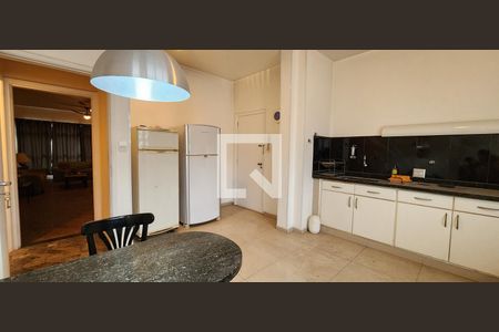 Apartamento para alugar com 190m², 4 quartos e 1 vaga Apartamento para alugar com 190m², 4 quartos e 1 vagaCozinha