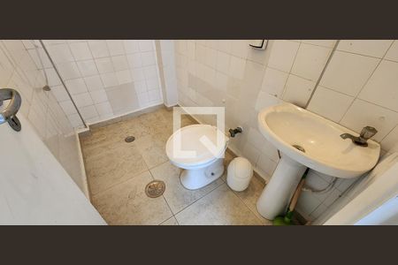 Apartamento para alugar com 190m², 4 quartos e 1 vaga Apartamento para alugar com 190m², 4 quartos e 1 vagaBanheiro de serviço